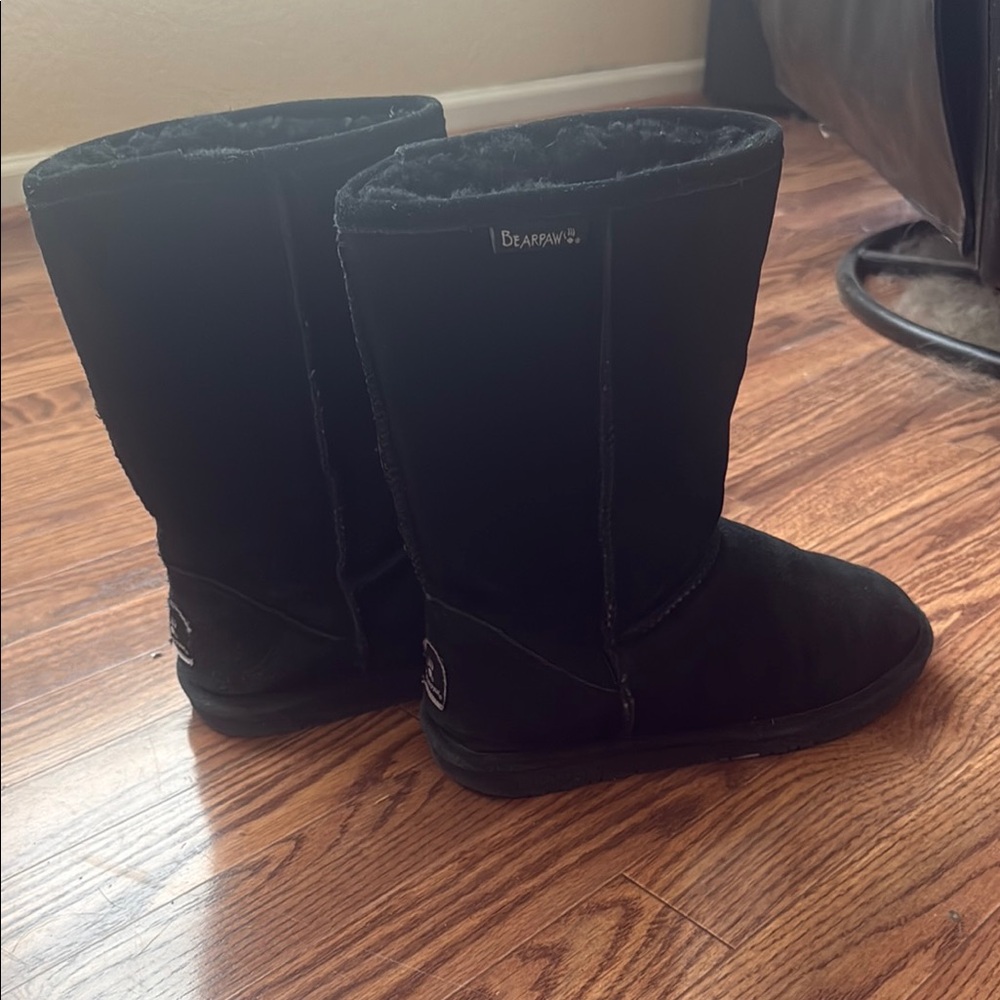 Bearpaw Women's Black Boots